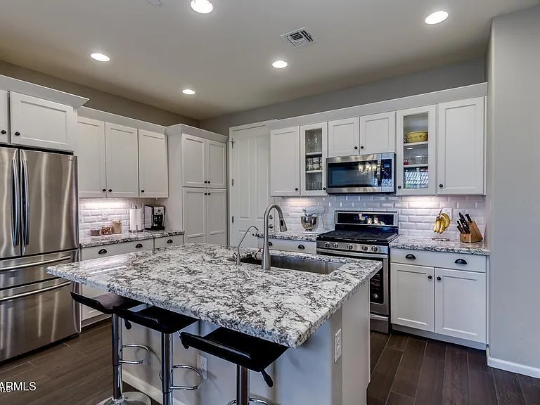 2477 W Market Pl #32 — Photo 13