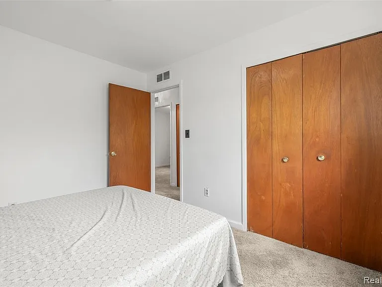 6226 Highview St — Photo 11