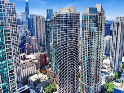 30 E Huron St APT 1702, Chicago, IL, 60611