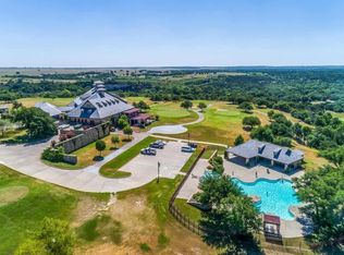 6231 N Berwick Dr, Cleburne, TX 76033