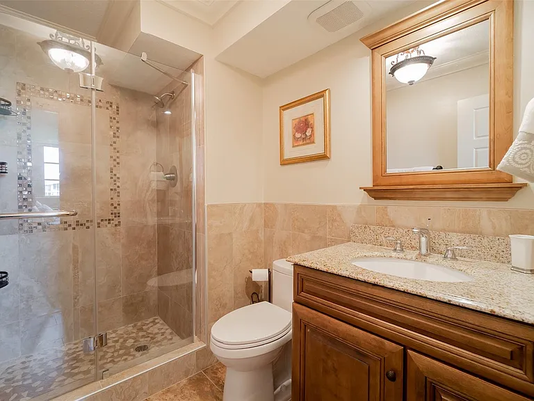 820 S Hollybrook Dr #209 — Photo 6