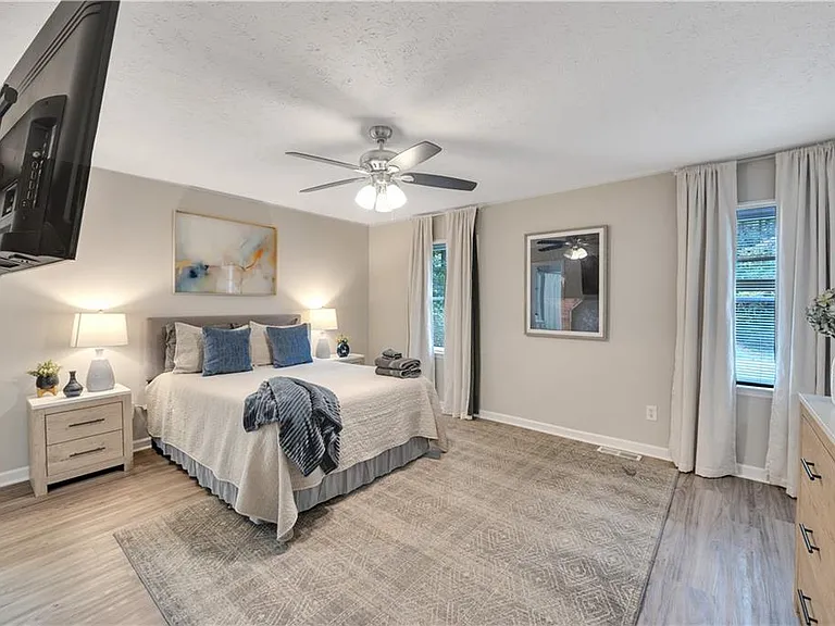 4542 Coopers Creek Pl SE — Photo 19