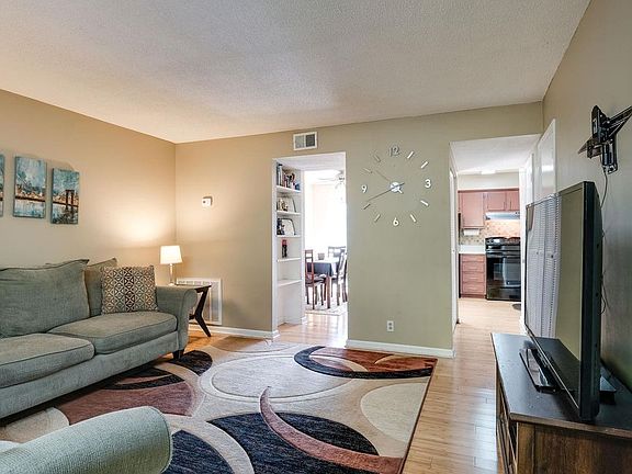 5th image of 500 Paragon Mills Rd APT D8
