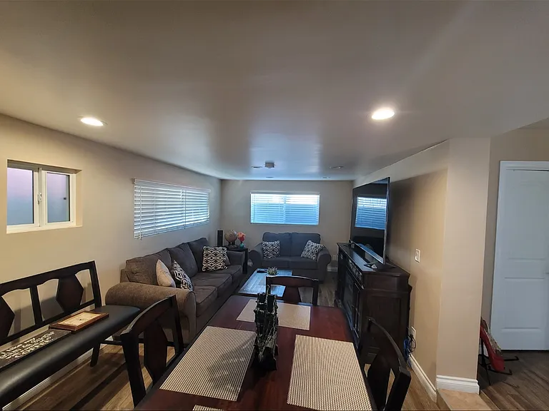 1207 N Fries Ave #B — Photo 17
