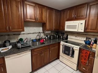 1321 Worcester Rd APT 503, Framingham, MA 01701