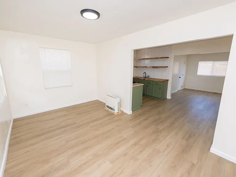 1053 Florence St — Photo 16