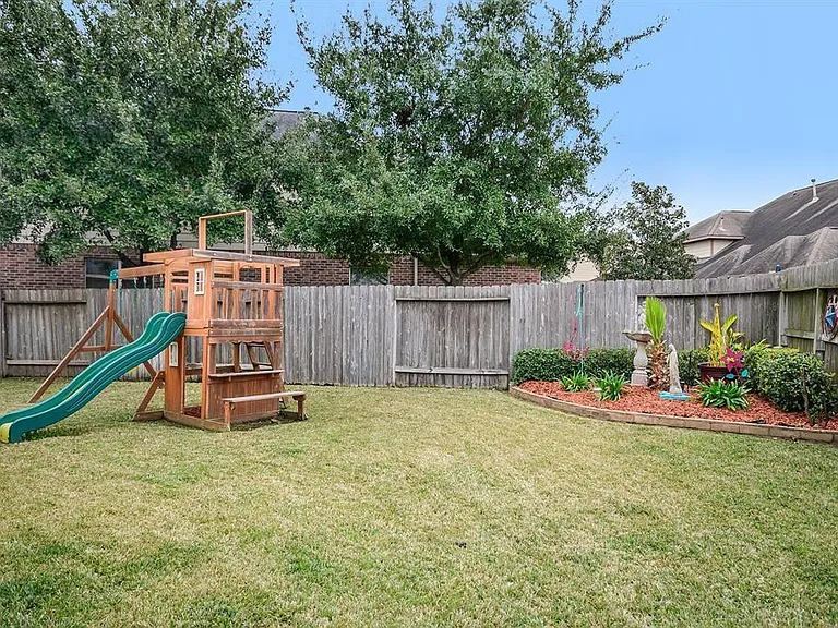 8707 Preston Field Ln — Photo 33