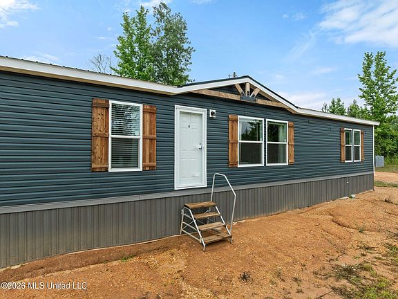4th image of 3167 Bahalia Rd NE
