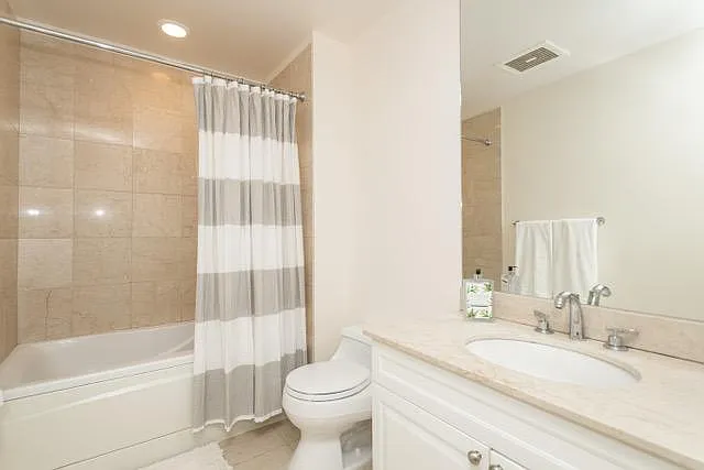 1 bed, 836 sqft, $6,000 — Photo 3