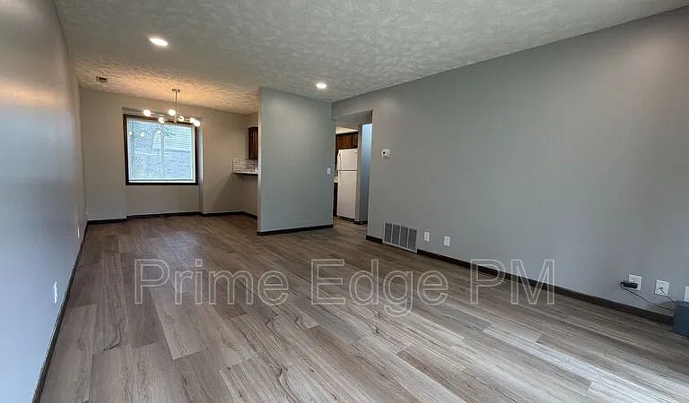 6235 Holdrege St #D-5 — Photo 9