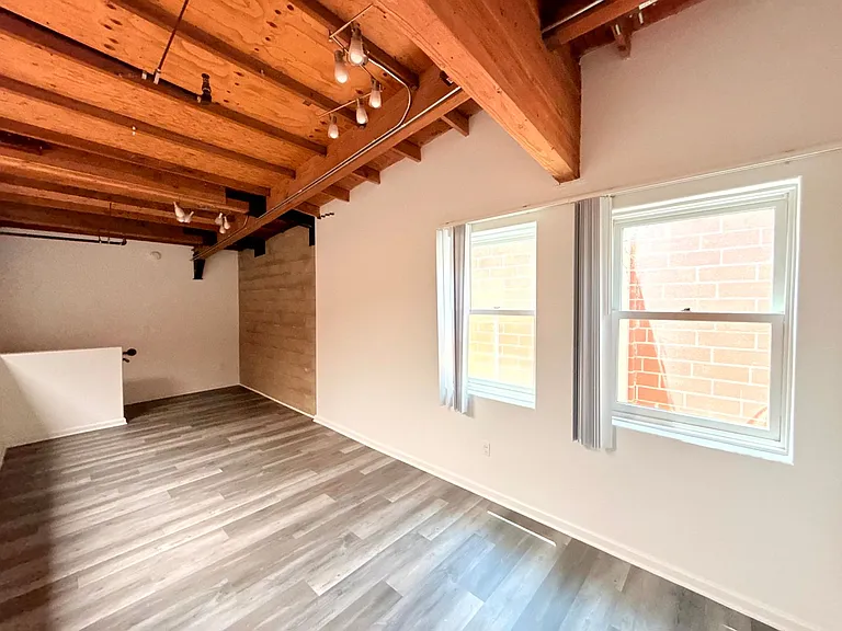 1734 N. Main St.,/ 633 Gibbons Street — Photo 31
