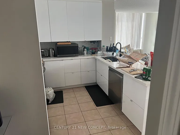 18 Spring Garden Ave #2810 — Photo 18