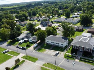 106 E Library St, Huntsville, MO 65259