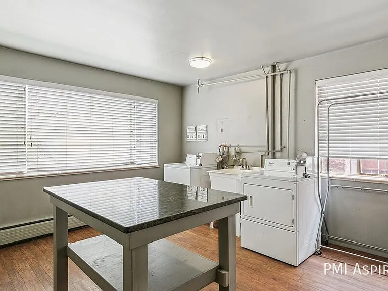 59 N Ogden St #10 — Photo 14