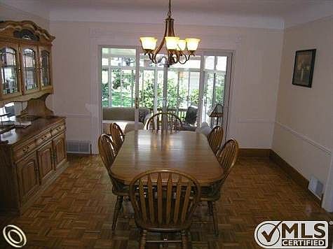 Dining Room 2.jpg