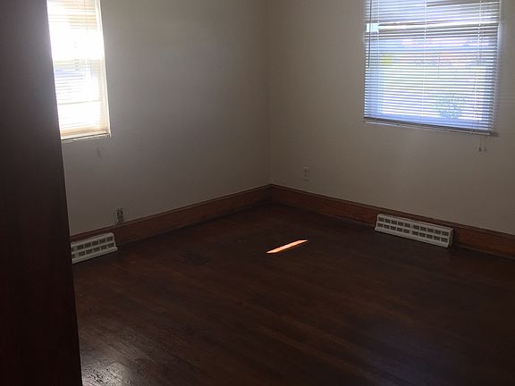 4th image of 4321 Austin Ave