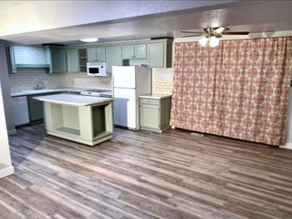 4th image of 3876 S Lee Maur St #Basement