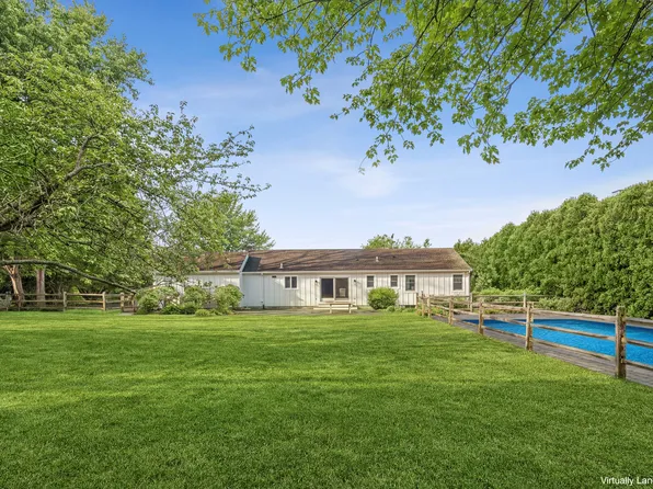 22 Aberdeen Ln, Southampton, NY 11968