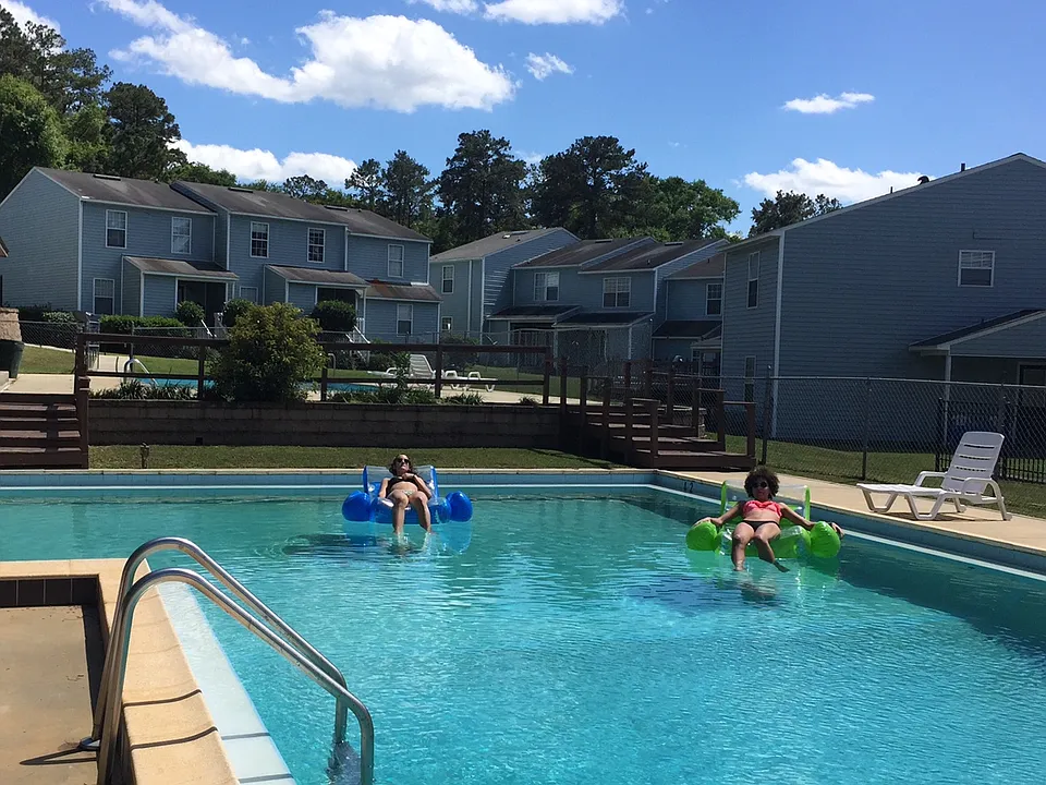 Timbers has 3 pools and tennis and pickleball courts