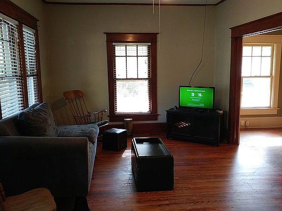 2nd image of 311 W Noble St