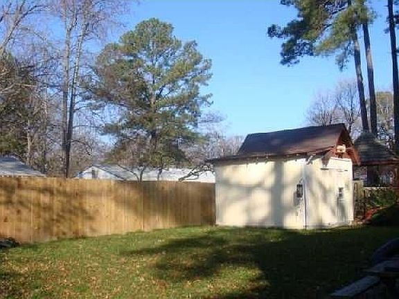2nd image of 455 Dauphin Ln