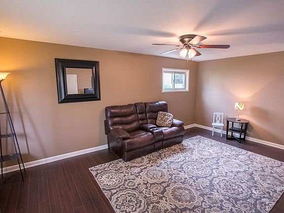 3rd image of 2833 9th St