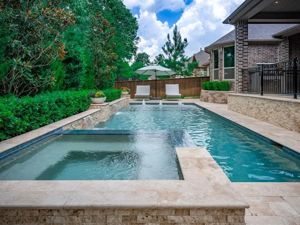 134 Pacific Grove Dr, Montgomery, TX 77316
