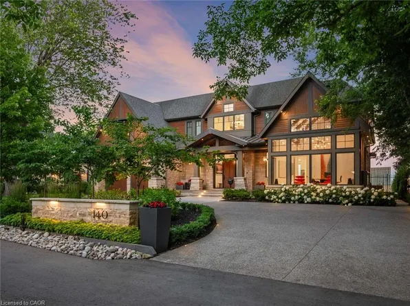 140 Secord Ln, Burlington, ON L7L 2H7