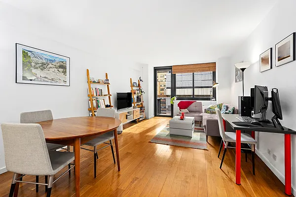 Sold by Compass | media 1