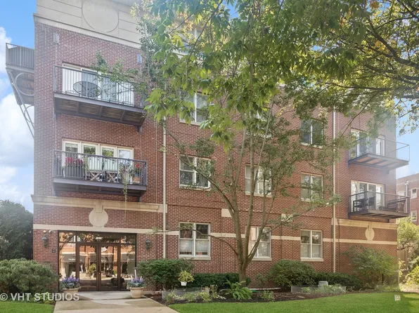 1319 Chicago Ave APT 302, Evanston, IL 60201