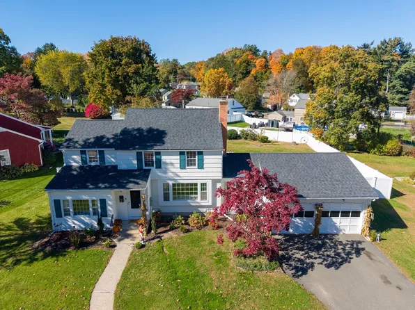 27 George St, Holyoke, MA 01040