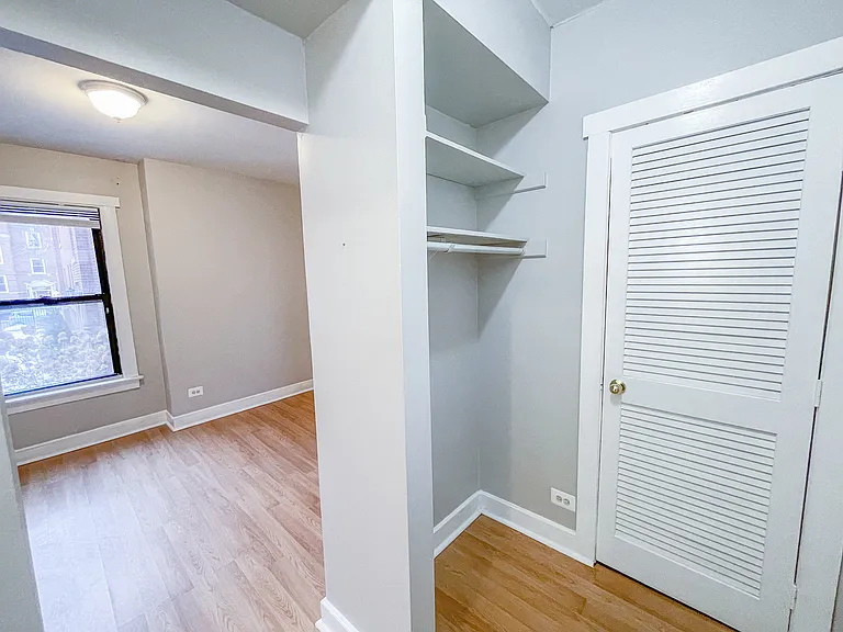 2625.5 N Spaulding Ave #2S — Photo 7