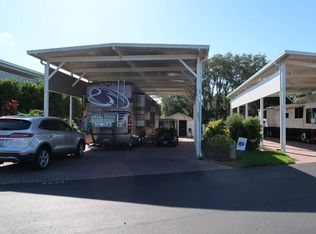 2433 Saint George Dr, Davenport, FL 33837