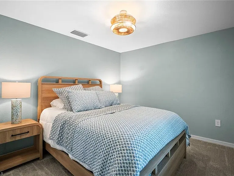 15195 Bluffton Ln #925 — Photo 32