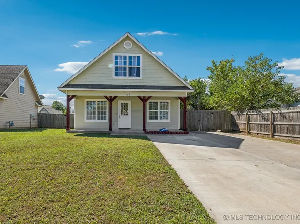 308 E 4th St, Skiatook, OK 74070
