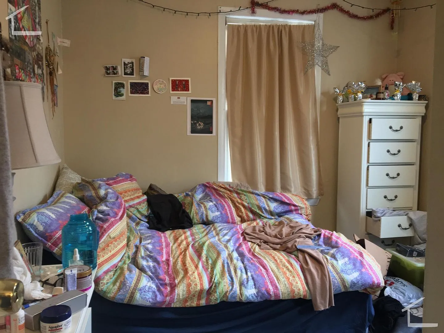 Charming 4 Bedroom-No Broker Fee — Photo 3