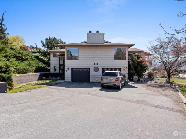 212 Stull Court #1 & 2, East Wenatchee, WA 98802