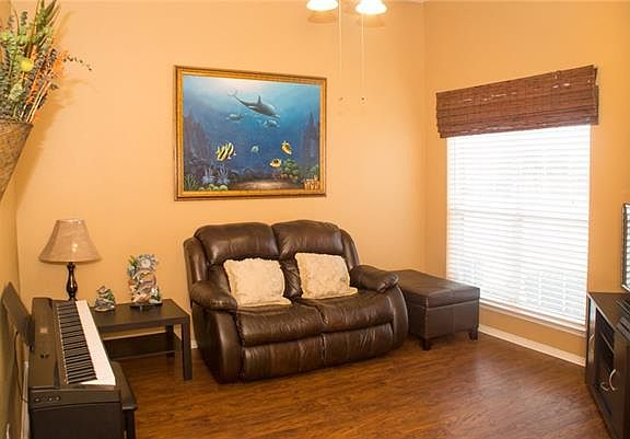 5th image of 3112 Caddo Ln