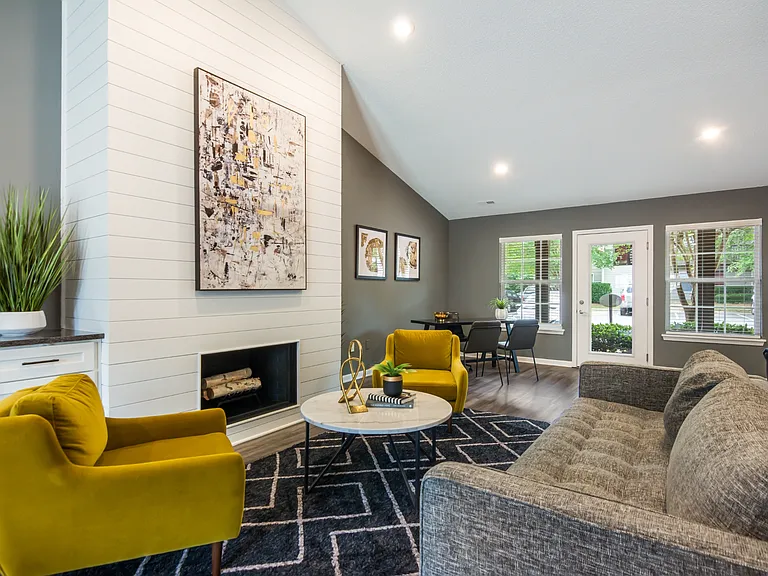 Sharon Pointe Apartment Homes — Photo 7