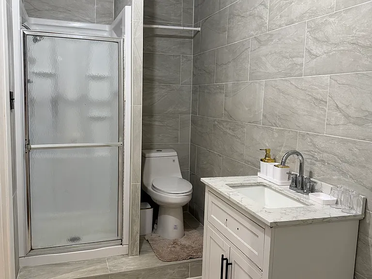 3402 Linkwood Dr — Photo 2