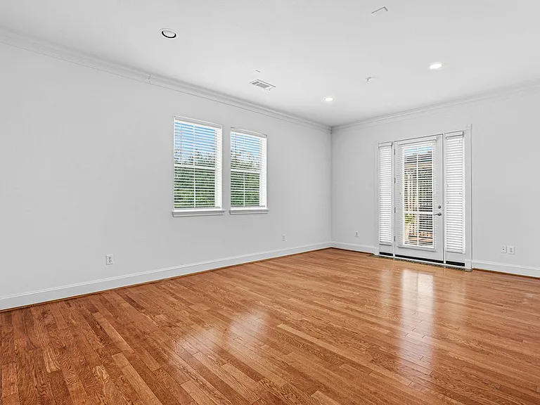 7134 S Mapleridge St #2E — Photo 17