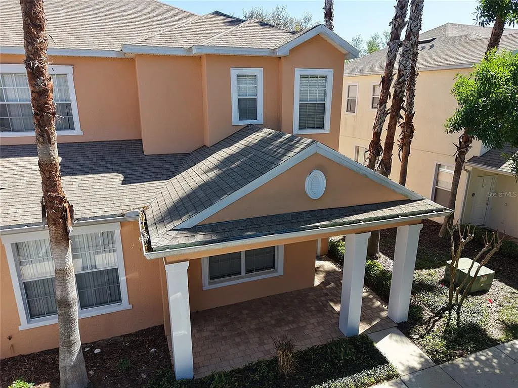 3 bed, 3.0 bath, 1503 sqft, $2,100 — Photo 1