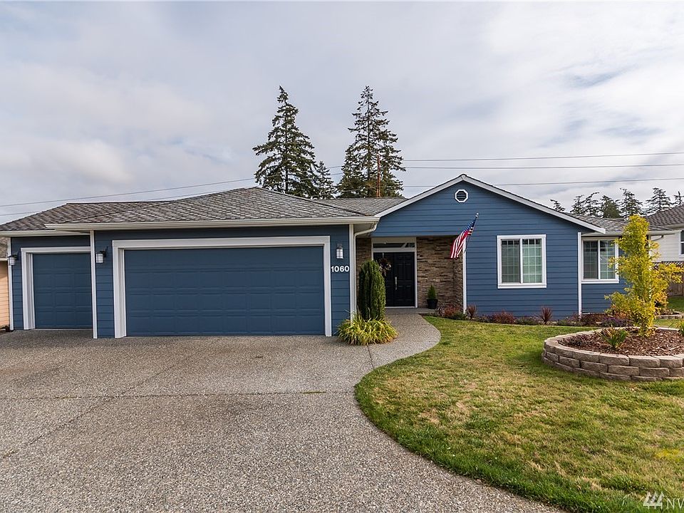 1st image of 1060 SW Harbor Vista Cir