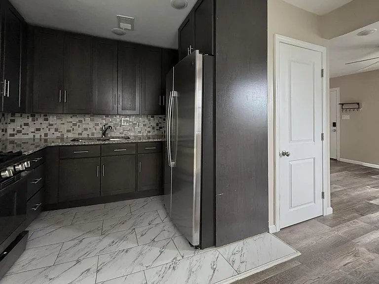 8008 Algon Ave — Photo 14