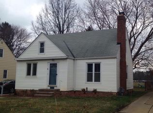 15984 Parklawn Ave, Middleburg Heights, OH 44130