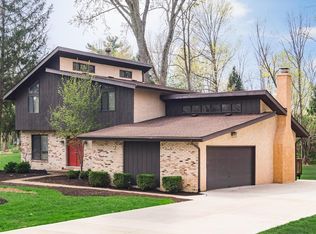 111 Hickory Dr SW, Pataskala, OH