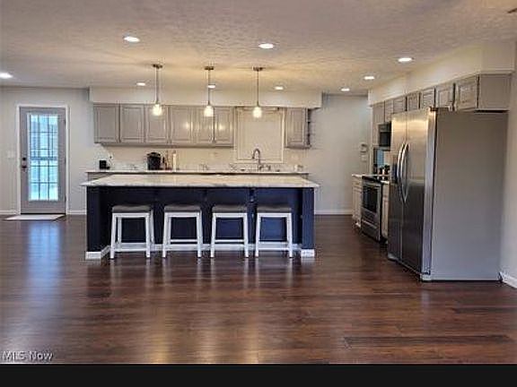 3rd image of 4563 N Myers Rd