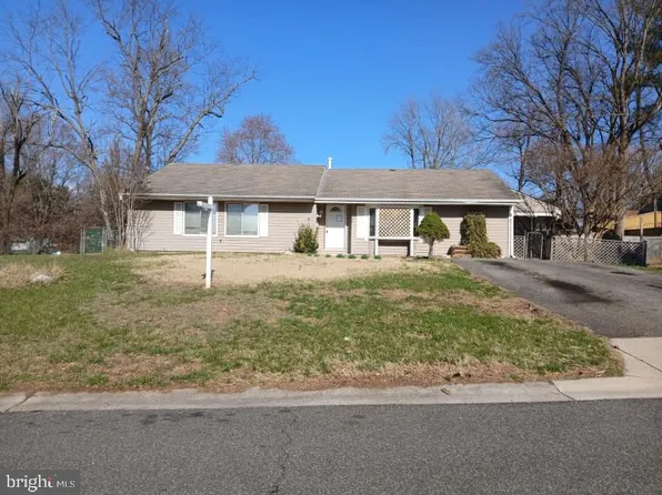 15700 Perkins Ln, Bowie, MD 20716