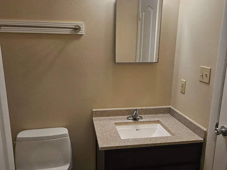 Jaymar Apartments — Photo 29
