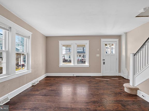 4th image of 153 Jackson Ave